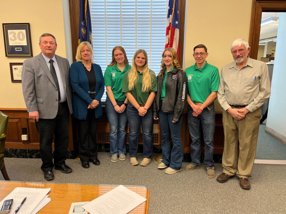 4-H Week Proclamation Commissioner Thomas Kreiner, Commissioner Carol Duffy, Jaidyn Goodman, Jenna Goodman, Melissa Burton, Calvin Bell, Commissioner Clifford Lane