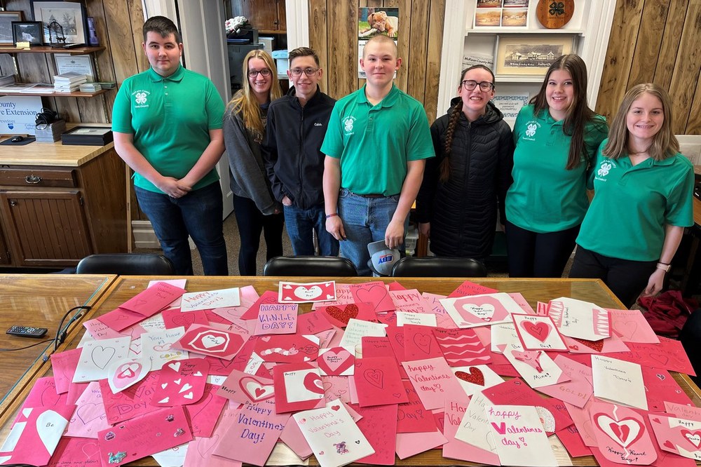Valentines for Residents Landan Pierotti, Melissa Burton, Chad Johnson Jr., Grace Finn, Madison Conn, Mara Ours