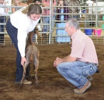 Hawaii 4-H Member Connects with PA 4-H Nahenahe with her 4-H goat project