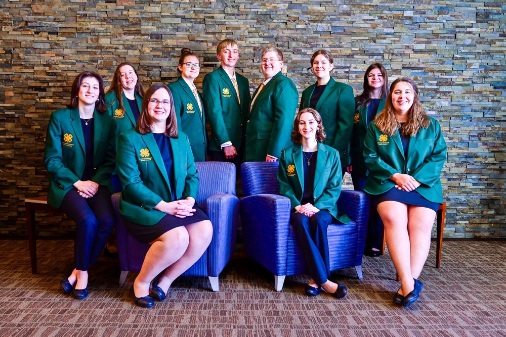 Pennsylvania 4-H Reveals New State Council Team Back Row L to R: Miller, Strouse, Maine, Knepper, Wright, and McCurdy. Front Row L to R: Emmanuel, Olson, Horton, and Truax