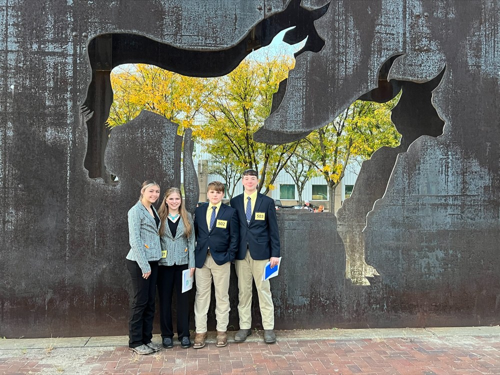 Pennsylvania 4-H'ers Compete in American Royal 4-H Livestock Judging Contest